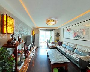 长阳·原香小镇2室·2厅南北通透双阳台高楼层满五年全明格局
