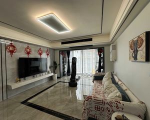 东湖小区 4房2厅129万