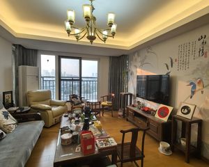 格兰郡庭3室2厅1卫南朝向260.0万元/套出售