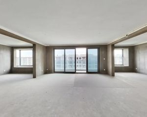 绿城高品质大三房!带车位 配套成熟业主急售