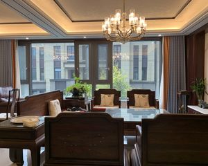 保利印江南二期7室2厅4卫南朝向1050.0万元/套出售