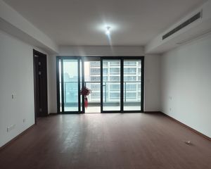 鸣翠东著里 次新房 近地铁 双卫格局 朝南 电梯房