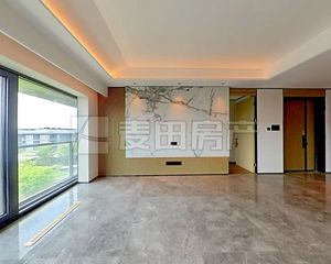 圆明天颂 顶层南北通透 四居 精装修196平 皇家园林尽收