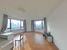 东方城市公寓,大四房,可看江,业主诚心出售,可谈