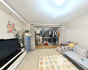 不临街 低楼层南北双卫两居室 满五年,业主诚心出售