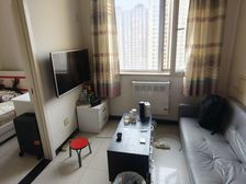 顺兴街17号院两居室出售,价格好谈,好楼层