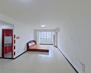 6002地块 安贞医院旁 一居室 中间层 看房方便