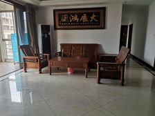 碧水天和B区 4房2厅157万