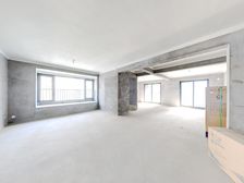 越秀星悦城中楼层边户,180度开阔视野
