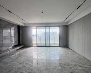三里江印4室2厅3卫南朝向980.0万元/套出售