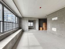 小区临苕溪而建,环境优美,楼层佳,前排一线溪景