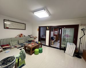 南北通透开利园小区3室1厅