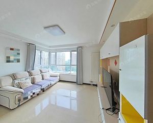 房山地铁长阳站口 中心位置三居双卫 视野超好
