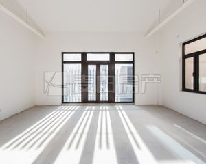 中粮瑞府 中府南端户 单层300平 多车位 有钥匙 随时看