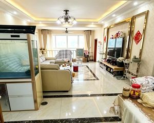 恒大苹果园金色阳光3房2厅精装120万
