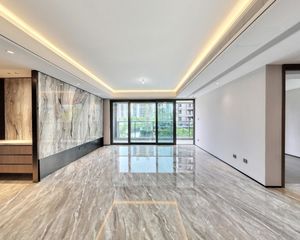 仇毕板块刚交付次新房,保利汀澜臻悦,147平靠河,全新精装