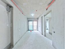 御龙天地大平层,急急急卖,降价50万看房方便