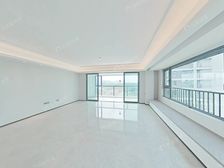 湖东奥体板块·次新小区.万科·颐和玲珑.花园洋房