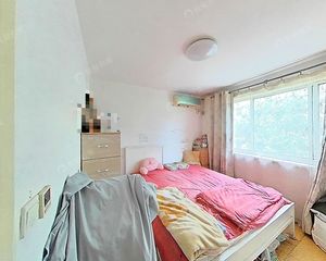长风四村精装两房 南向中层满五住宅 323万诚售