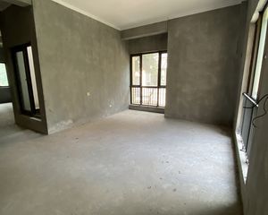 银亿上郡别墅5室2厅3卫南朝向380.0万元/套出售
