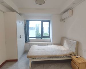 宝龙天地1室1厅1卫北朝向33.0万元/套出售