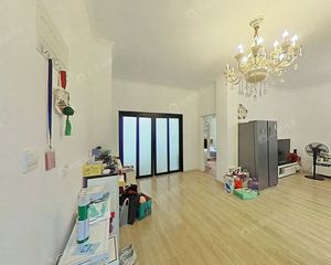 中关村·黄庄小区·一层精装三居,层高3.3米居住舒适