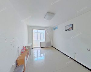 左家庄·满五年三居,二层17号线左家庄站350米