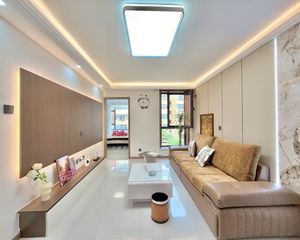 富昌园大社区3楼 精装修 通透两室停车位充足拎包入住