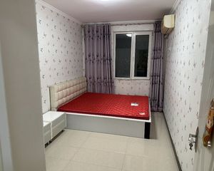 华中甄选好房老本 看房随时看 有租户 有电梯卡按35层