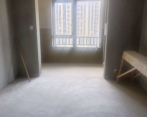 春江明月3室2厅1卫南朝向166.0万元/套出售