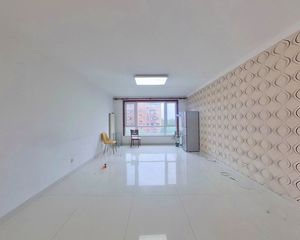 奥林匹克花园四期高楼层近地铁 有钥匙随时看稀有户型