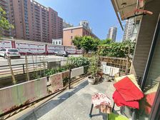 赛罕区诺和木勒地铁口电力家园 一楼带院子
