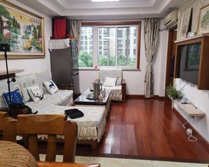 格兰晴天3室2厅1卫南朝向150.0万元/套出售