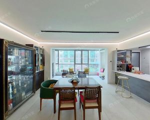 2002年商品房 3卧室朝南 3卫户型 南北通透 近地铁