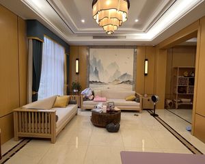 东湖观邸联排别墅,豪装拎包入住,位置好,实用400多平