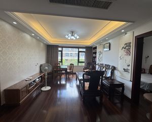 水乡邻里3室2厅2卫南朝向460.0万元/套出售