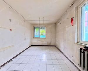 天坛东里中区 一层全明南北2居 与天坛公园一墙之隔