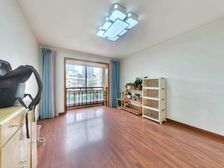 水岸花园2室2厅东北