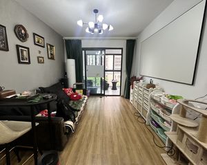 吾悦广场二期3室2厅1卫南朝向205.0万元/套出售