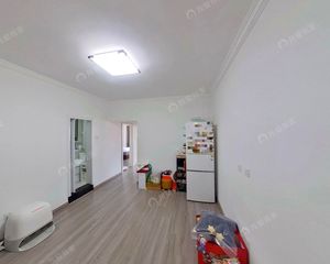 国贸CBD 地铁6号线金台路精装观景两居 满五年 带电梯诚售