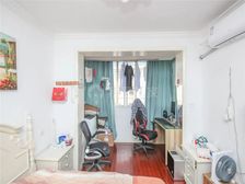 明珠B+东昌南非顶楼,一室半户型带装修