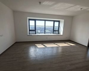 久誉慈郡3室2厅2卫南朝向109.8万元/套出售