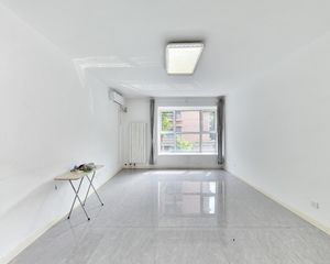 佣.金1% 保真 保盈家园 好位置 精装修 户型好 诚心卖