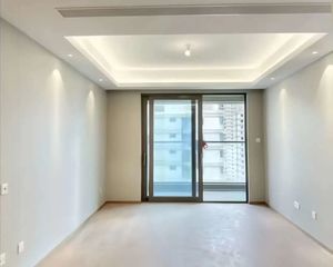 星湖湾3室2厅2卫南朝向315.0万元/套出售