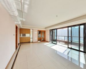 红光6号线旁 单价1万不到 买准新小区 首付16万 随时看房