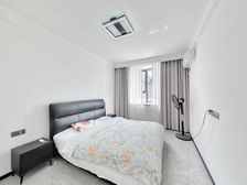 园4室出售 真实照片 不会用假照片吸引您 拎包入住