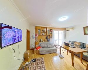 西苑三居必看 三山五园 公园环抱 楼龄新 预计705万左右
