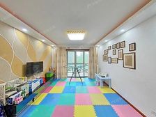大华锦绣华城16街区新上三房,房东诚意出售出门13号交通方便