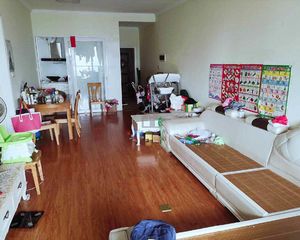 宏桂东升2房2厅婚装53万