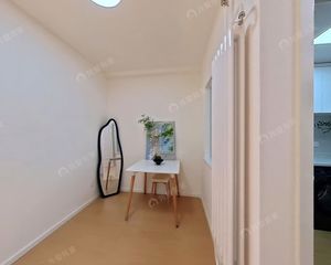 东城区和平里七区 次顶层 电梯 精装修一居 随时可看